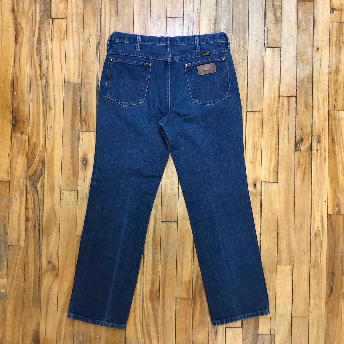 Wrangler True Blue Straight Leg Vintage Mid-Rise Jeans Made In USA 32" Waist Bottoms Black Market Toronto 